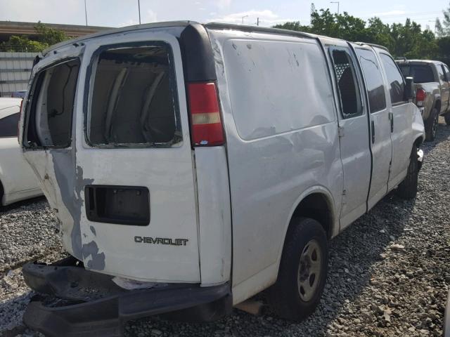 1GCFG15X651238373 - 2005 CHEVROLET EXPRESS G1 WHITE photo 4