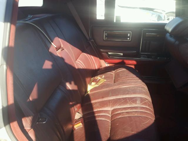 1C3XY56R2LD858243 - 1990 CHRYSLER IMPERIAL 白色 照片 6