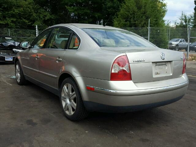 WVWRU63B45P019581 - 2005 VOLKSWAGEN PASSAT GLX GOLD photo 3
