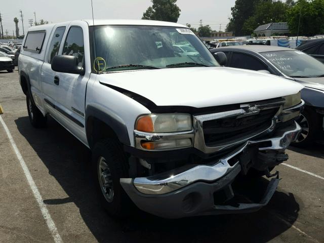 1GTHC29U15E112988 - 2005 GMC SIERRA C25 WHITE photo 1