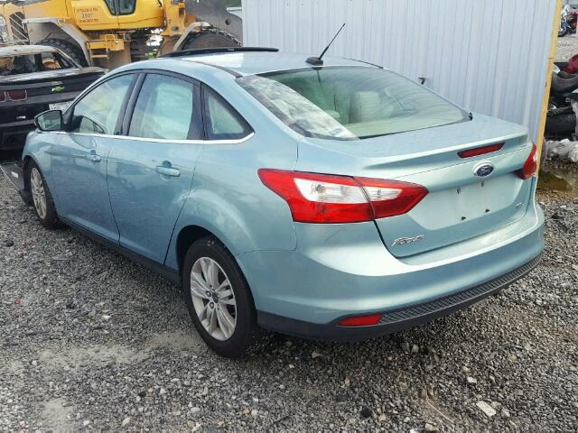 1FAHP3H22CL316594 - 2012 FORD FOCUS BLUE photo 3