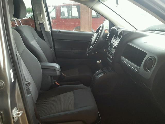 1C4NJCBA5DD130459 - 2013 JEEP COMPASS SP GRAY photo 5