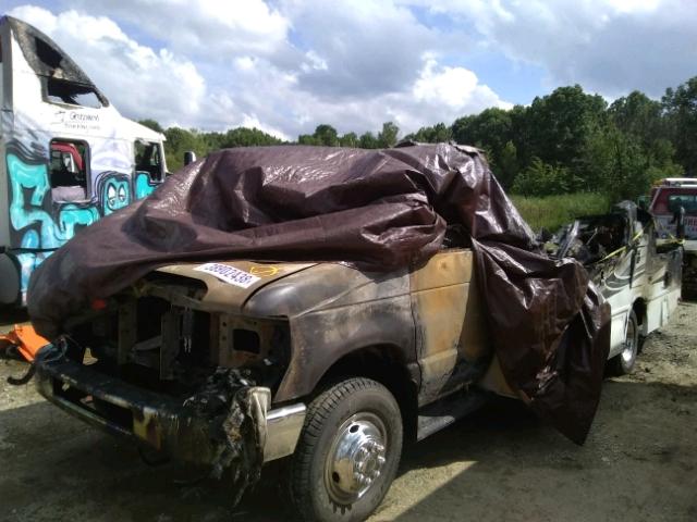 1FDWE3FS0BDA13179 - 2011 FORD RV BURN photo 2