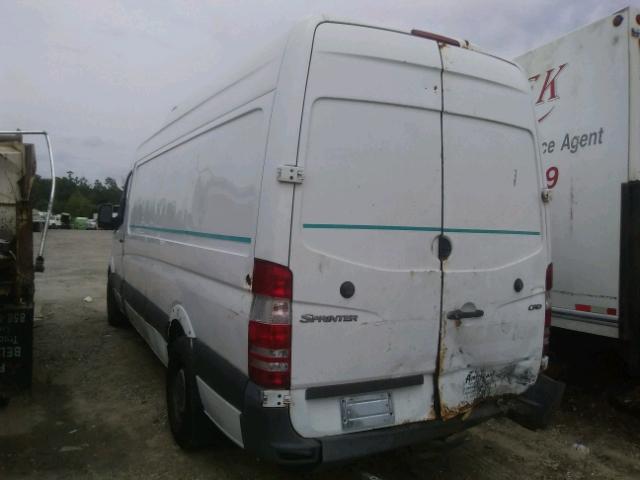 WDYPE845875192452 - 2007 FREIGHTLINER SPRINTER 2 WHITE photo 3