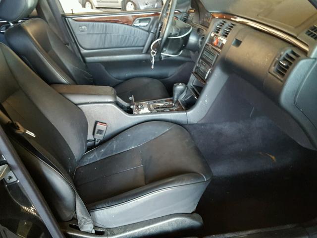 WDBJF82H1XX024277 - 1999 MERCEDES-BENZ E 320 4MAT BLACK photo 5