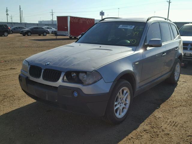 WBXPA73424WB29126 - 2004 BMW X3 2.5I SILVER photo 2