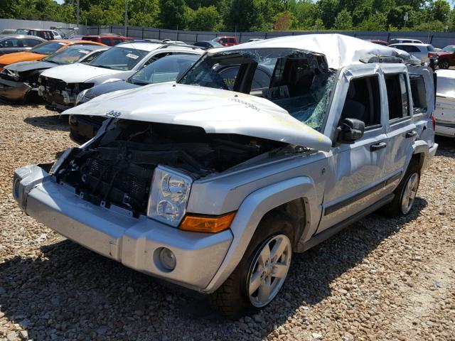 1J8HG48N96C318270 - 2006 JEEP COMMANDER SILVER photo 2