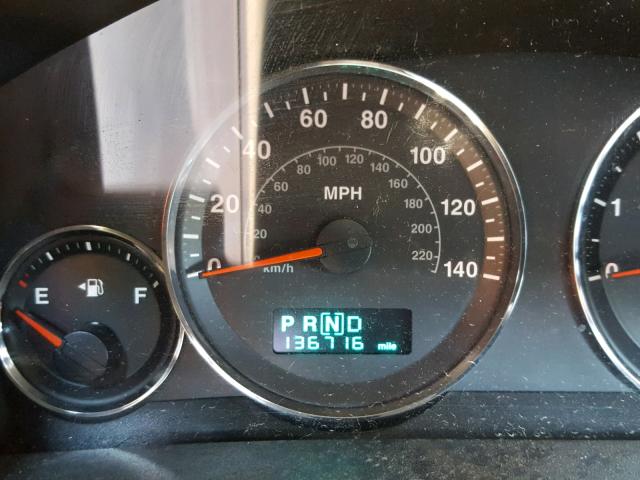 1J8HG48N96C318270 - 2006 JEEP COMMANDER SILVER photo 8