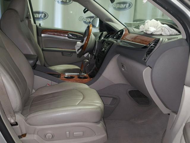 5GAKRCED9CJ325189 - 2012 BUICK ENCLAVE SILVER photo 5