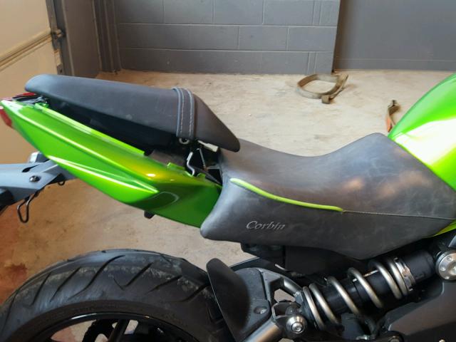 JKAEXEE14CDA02148 - 2012 KAWASAKI EX650 EC GREEN photo 6