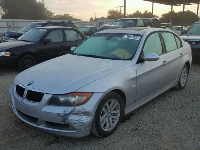 WBAVB17526NK36732 - 2006 BMW 325 I AUTO SILVER photo 2