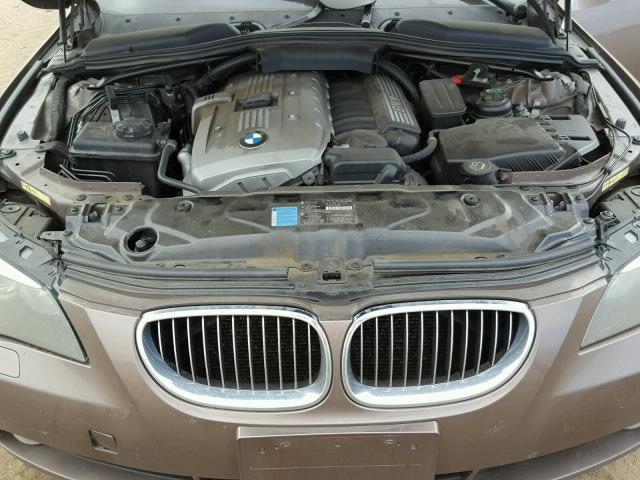 WBANF73507CU28225 - 2007 BMW 530 XI Brązowy zdjęcie 7
