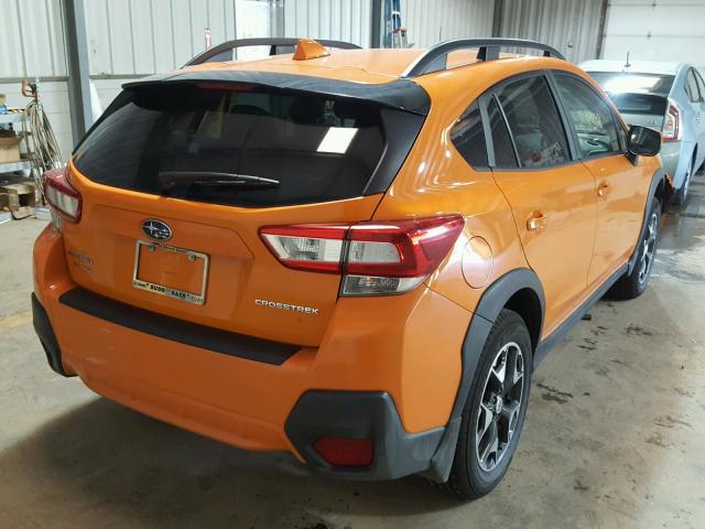 JF2GTADC2JH239764 - 2018 SUBARU CROSSTREK ORANGE photo 4