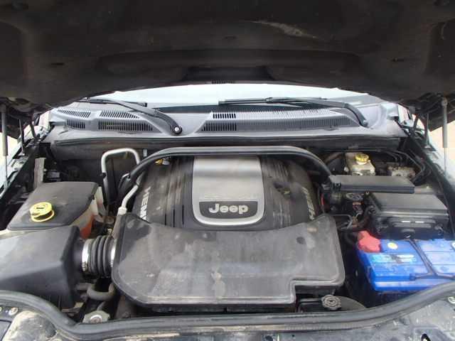 1J8HG58246C119946 - 2006 JEEP COMMANDER შავი ფოტო 7