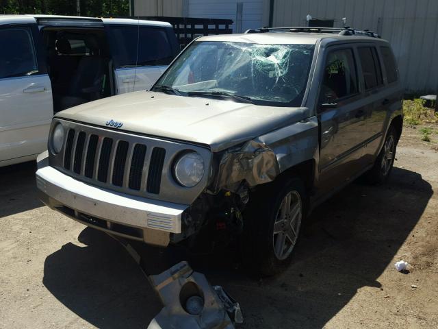 1J8FF48W57D430255 - 2007 JEEP PATRIOT LI TAN photo 2