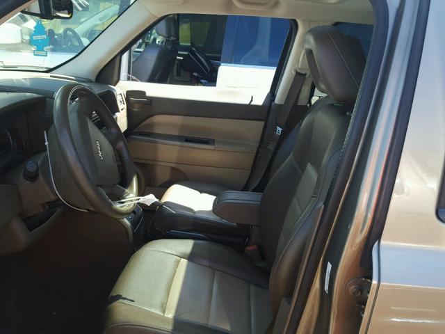 1J8FF48W57D430255 - 2007 JEEP PATRIOT LI TAN photo 5