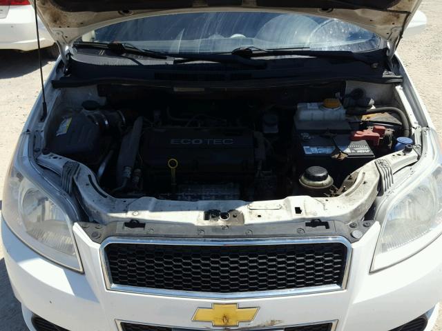 KL1TD66E89B671612 - 2009 CHEVROLET AVEO LS WHITE photo 7