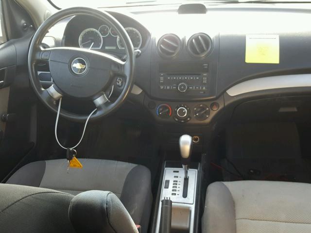 KL1TD66E29B602060 - 2009 CHEVROLET AVEO LS WHITE photo 9