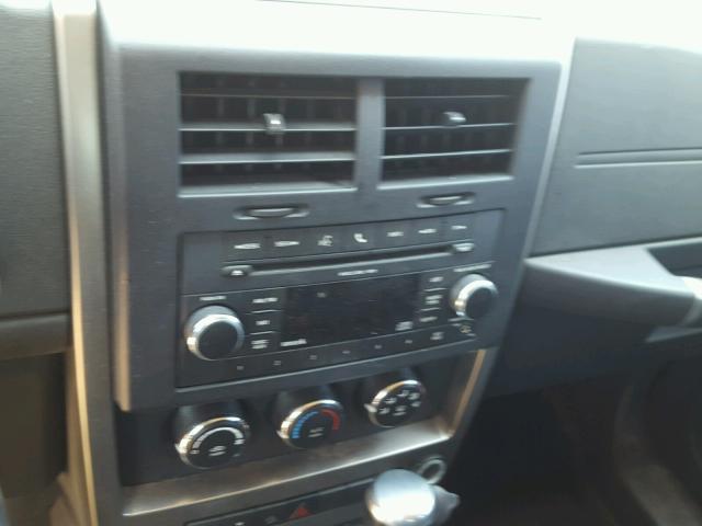 1J4PN3GK8AW169619 - 2010 JEEP LIBERTY RE GREEN photo 9