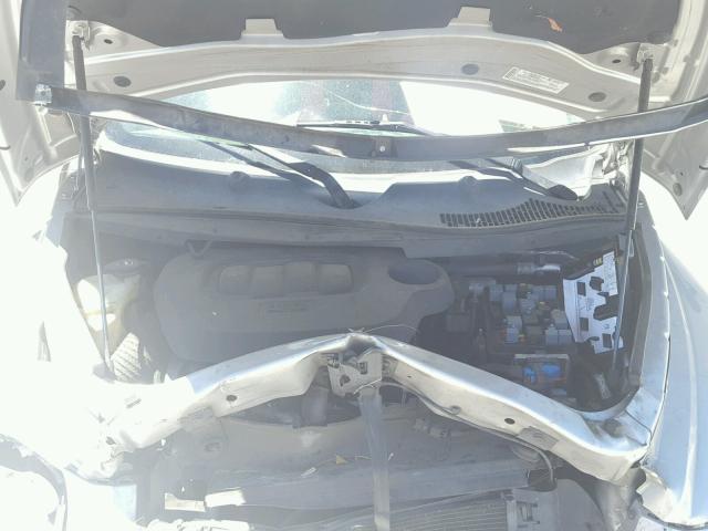 3GNDA13D58S637898 - 2008 CHEVROLET HHR LS SILVER photo 7