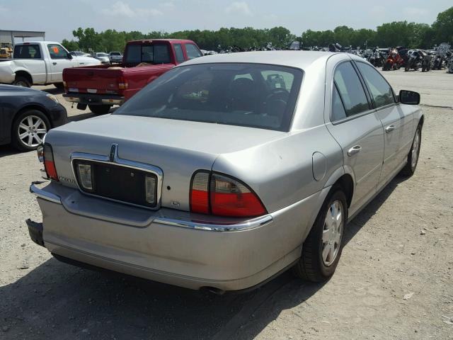 1LNHM86SX3Y683714 - 2003 LINCOLN LS 银色 照片 4