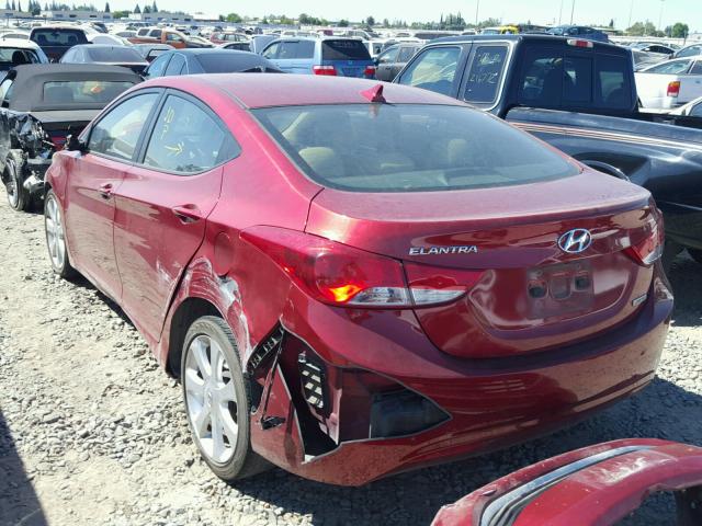 5NPDH4AEXDH282748 - 2013 HYUNDAI ELANTRA RED photo 3