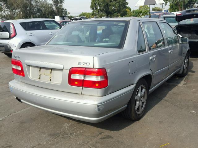 YV1LS5574W1522699 - 1998 VOLVO S70 SILVER photo 4