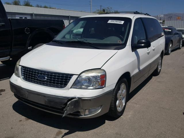 2FMDA58294BA75877 - 2004 FORD FREESTAR L WHITE photo 2