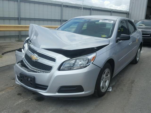 1G11B5SA7DF336631 - 2013 CHEVROLET MALIBU LS ვერცხლისფერი ფოტო 2