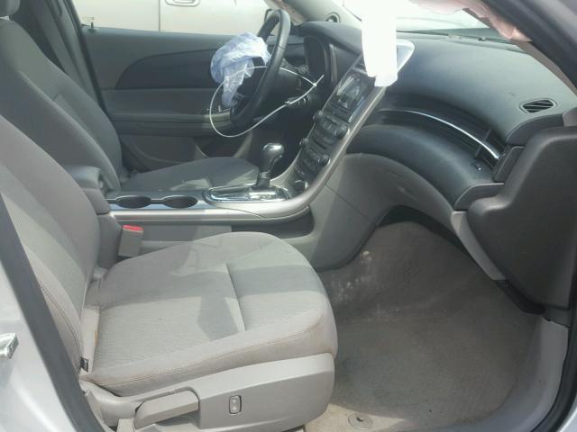 1G11B5SA7DF336631 - 2013 CHEVROLET MALIBU LS ვერცხლისფერი ფოტო 5