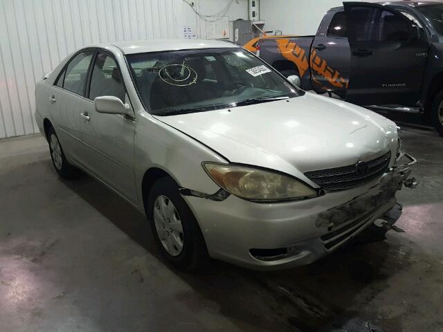 JTDBE32K940276659 - 2004 TOYOTA CAMRY LE SILVER photo 1