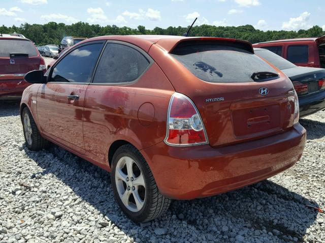 KMHCN36C07U032480 - 2007 HYUNDAI ACCENT SE ORANGE photo 3