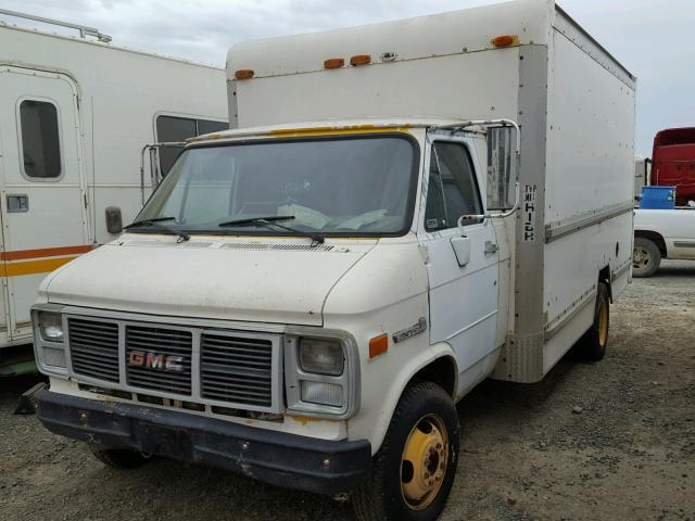 2GDHG31K9H4505349 - 1987 GMC CUTAWAY VA WHITE photo 2