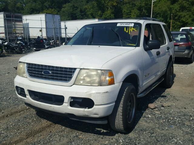 1FMZU63K44ZA84977 - 2004 FORD EXPLORER X WHITE photo 2