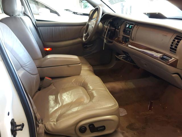 1G4CW54K134117583 - 2003 BUICK PARK AVENU WHITE photo 5