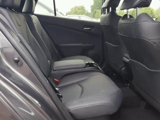 JTDKARFP1H3026390 - 2017 TOYOTA PRIUS PRIM 灰色 照片 6