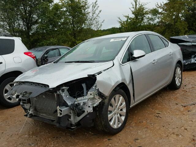 1G4PP5SK7F4160248 - 2015 BUICK VERANO SILVER photo 2