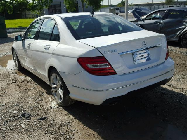 WDDGF4HB0ER306604 - 2014 MERCEDES-BENZ C250 WHITE photo 3