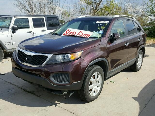 5XYKT4A29BG135210 - 2011 KIA SORENTO BA PURPLE photo 2