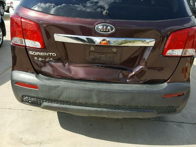 5XYKT4A29BG135210 - 2011 KIA SORENTO BA PURPLE photo 9