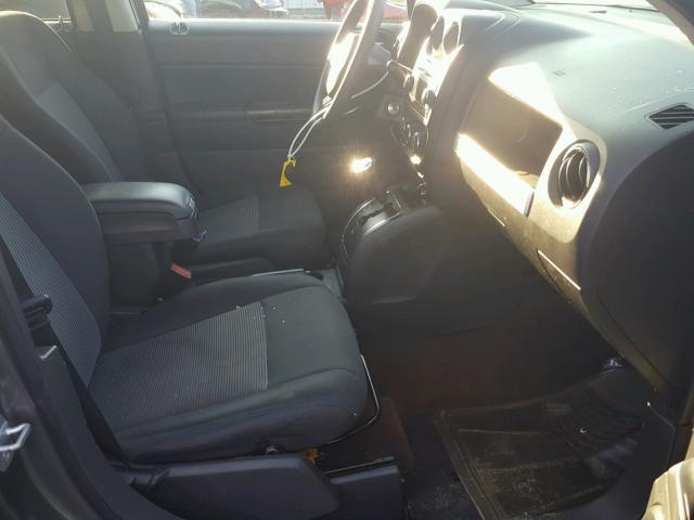 1C4NJCBA8ED594153 - 2014 JEEP COMPASS SP GRAY photo 5