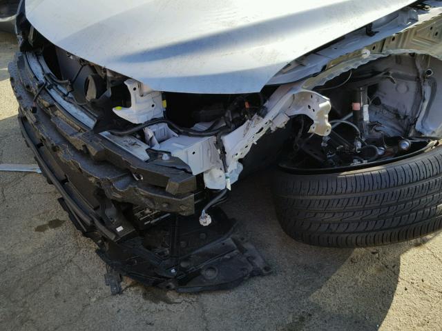 4T1B61HK0JU082000 - 2018 TOYOTA CAMRY XSE WHITE photo 9