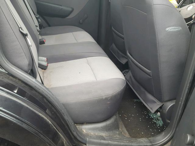 KL1TD66E49B333639 - 2009 CHEVROLET AVEO LS BLACK photo 6