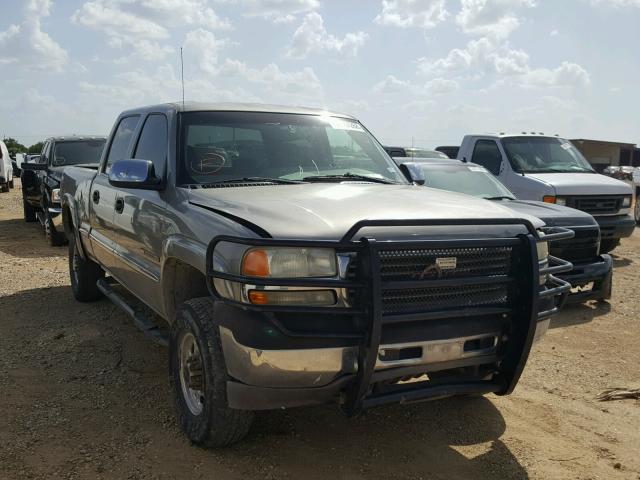 1GTHC23U62F164938 - 2002 GMC SIERRA C25 TAN photo 1