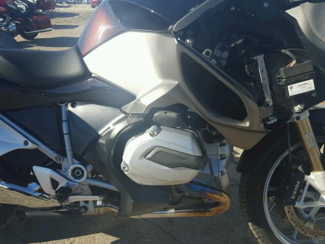 WB10A1305FZ19177 - 2015 BMW R1200 RT BLACK photo 7