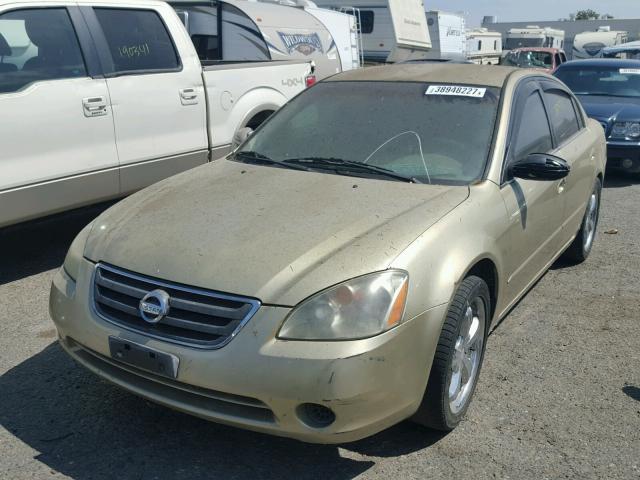 1N4AL11D42C227136 - 2002 NISSAN ALTIMA/S/S GOLD photo 2