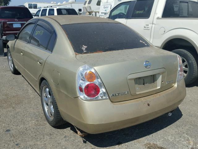 1N4AL11D42C227136 - 2002 NISSAN ALTIMA/S/S GOLD photo 3