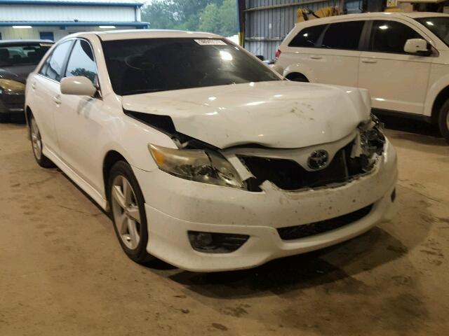 4T1BF3EK2AU567934 - 2010 TOYOTA CAMRY BASE WHITE photo 1