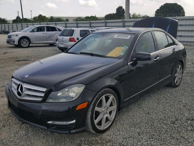 WDDGF5HB5DR261180 - 2013 MERCEDES-BENZ C 350 BLACK photo 2