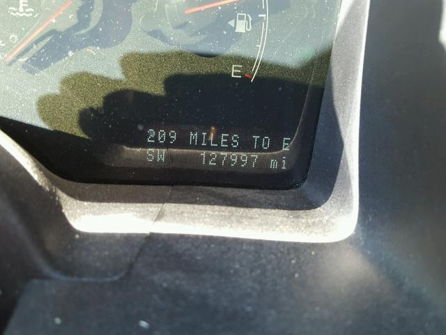 5LMFU28R04LJ24702 - 2004 LINCOLN NAVIGATOR 金色 照片 8